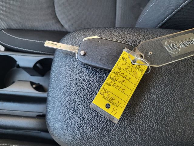 Used 2023 Kia Forte LXS image 23