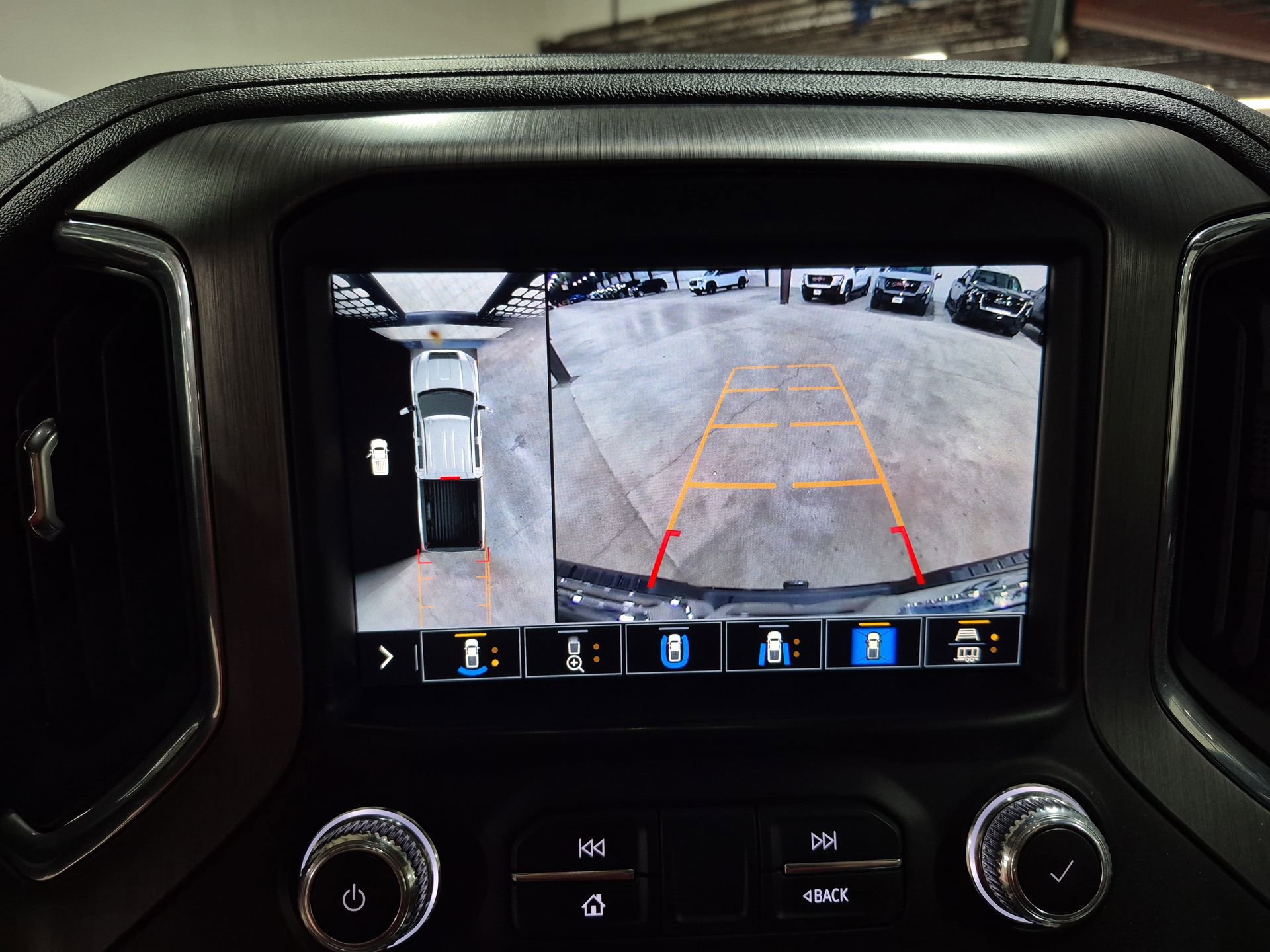 Certified 2023 GMC Sierra 3500 Denali w/ Denali Ultimate Package AWD/4WD image 16