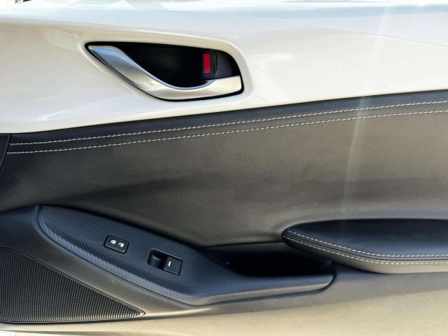 Used 2021 MAZDA MX-5 Miata RF Grand Touring image 34