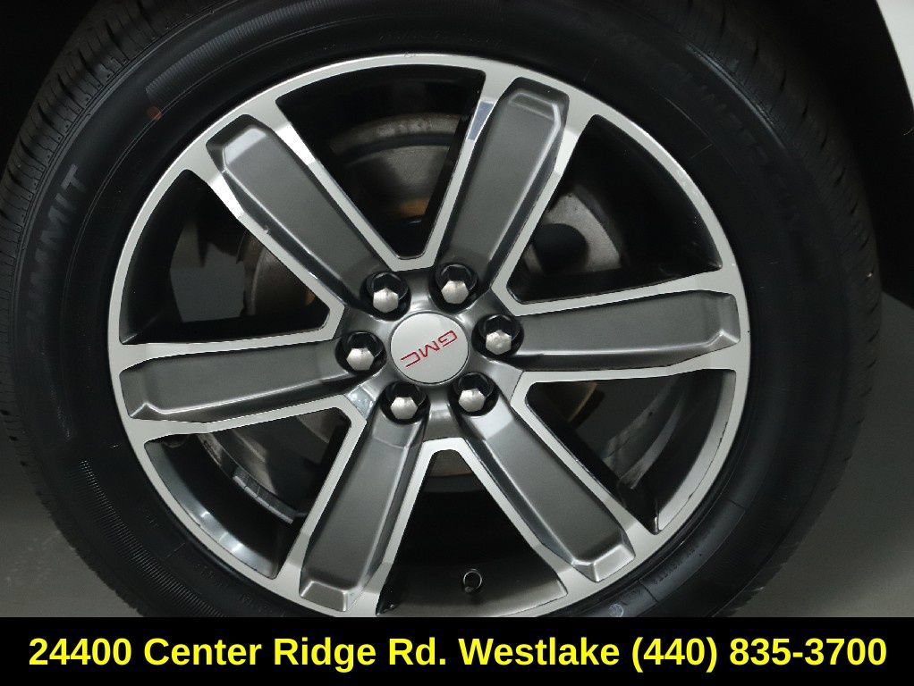 Used 2019 GMC Acadia Denali w/ Technology Package AWD/4WD image 10