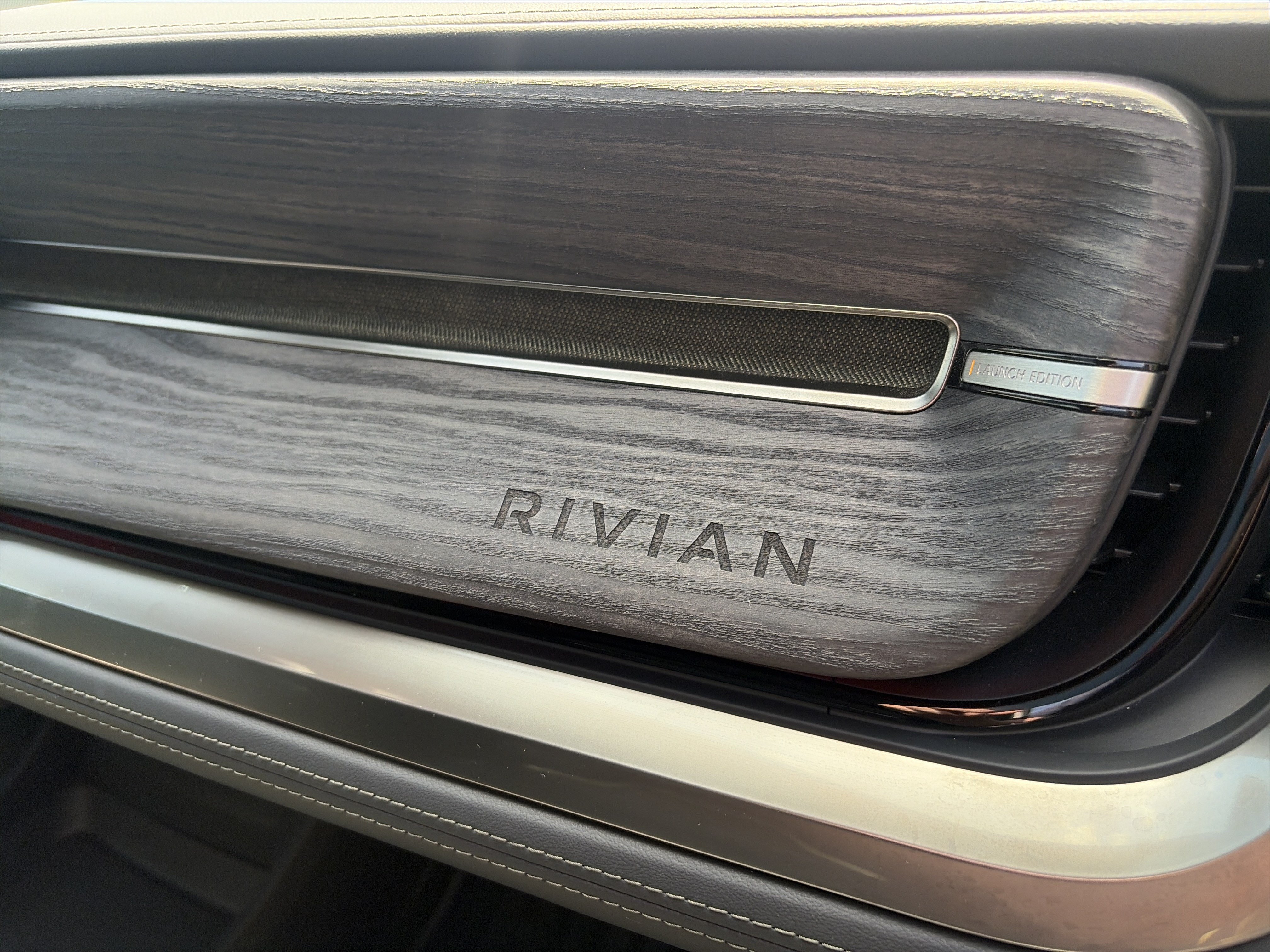 Used 2022 Rivian R1S Launch Edition AWD/4WD image 54