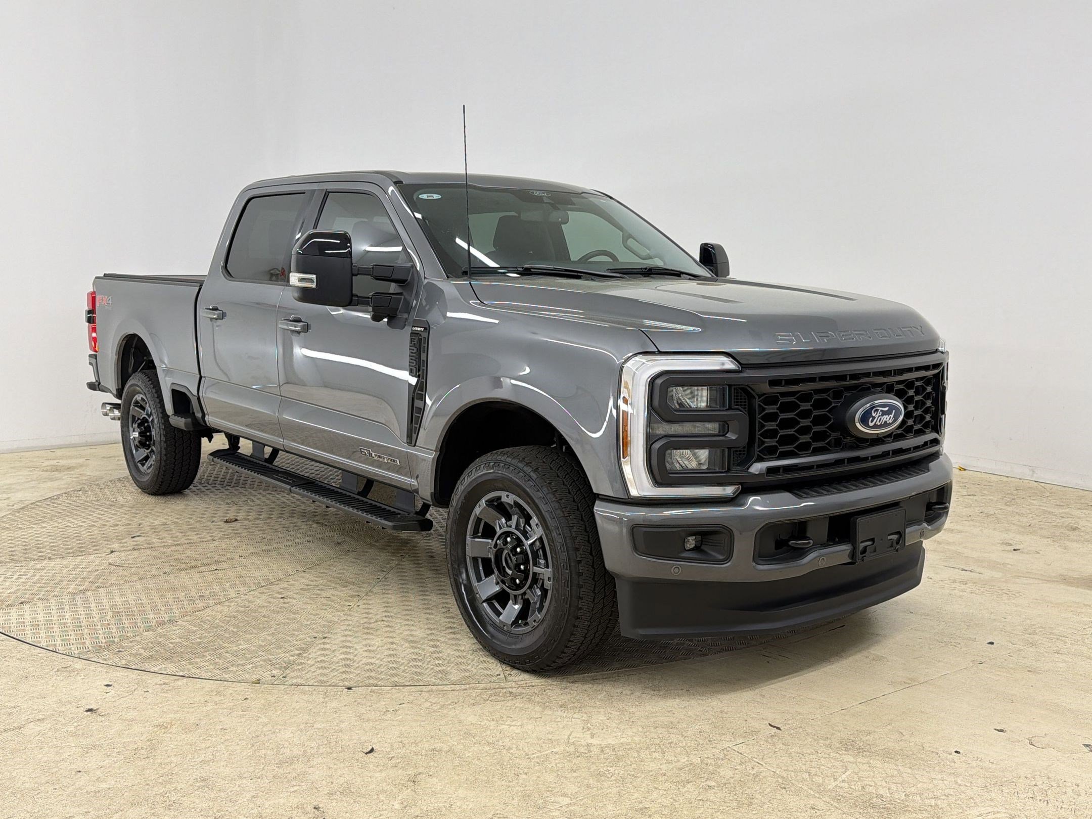 Certified 2024 Ford F250 Lariat w/ Lariat Ultimate Package AWD/4WD image 7