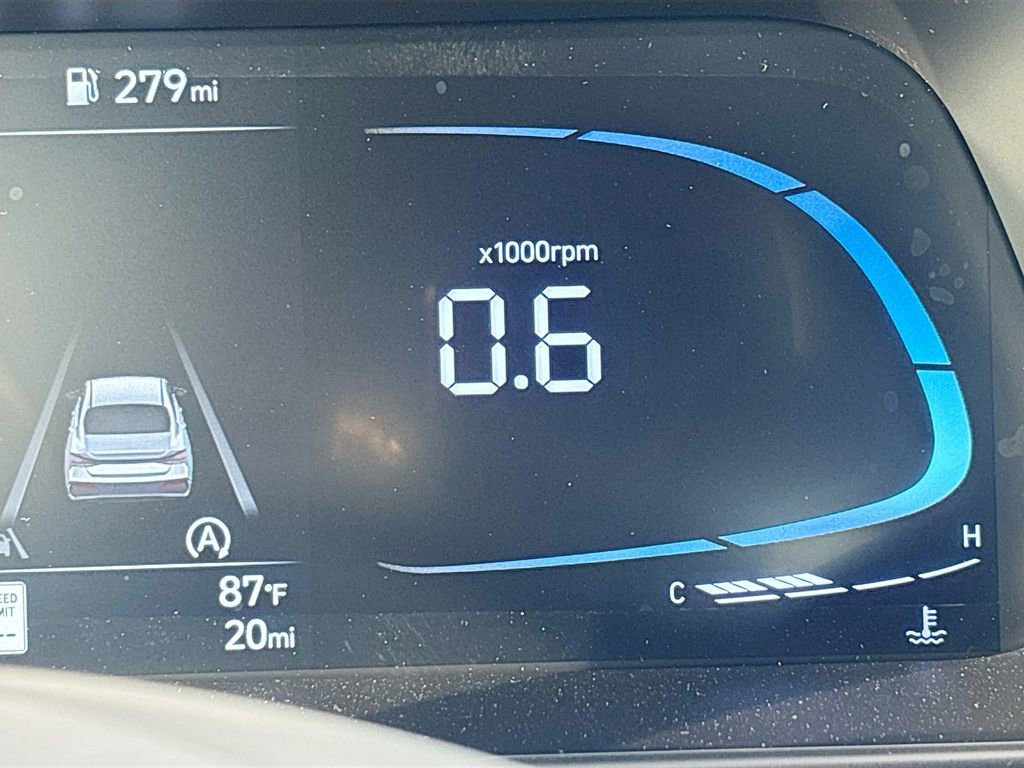 New 2026 Hyundai Elantra SE image 12