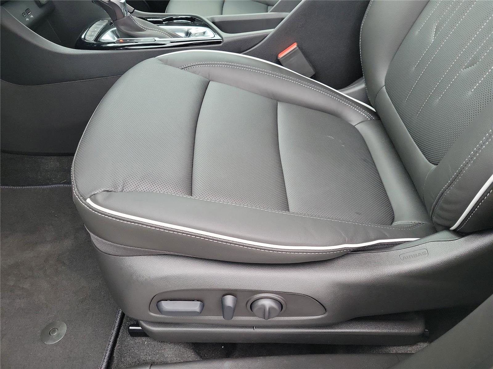 New 2026 Buick Encore GX Avenir w/ Avenir Convenience Package image 18