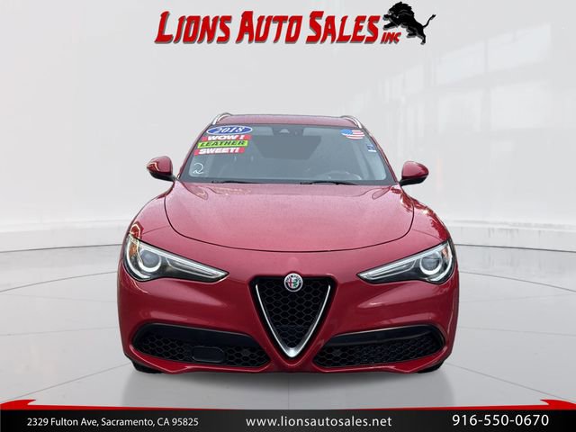 Used 2018 Alfa Romeo Stelvio AWD image 2