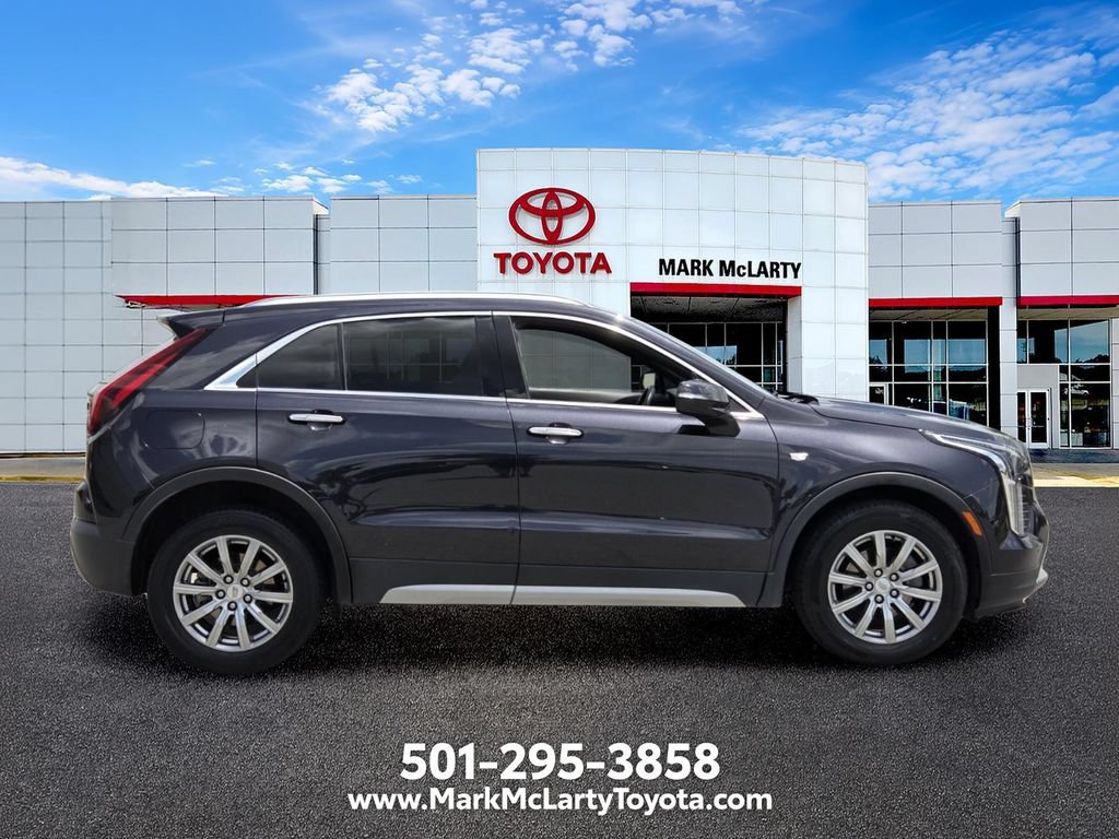 Used 2023 Cadillac XT4 Premium Luxury w/ Cold Weather Package AWD/4WD image 6
