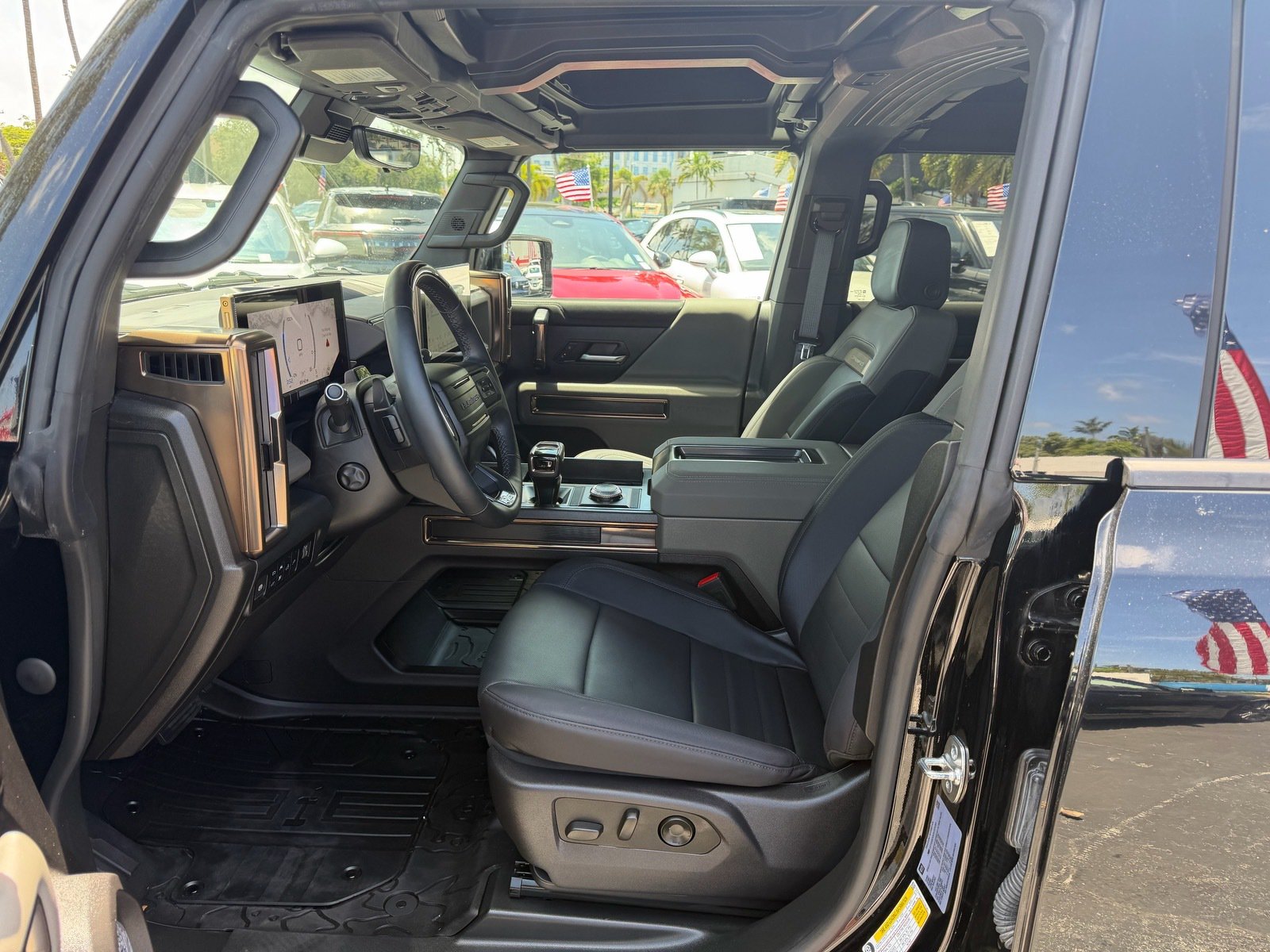 Used 2025 GMC Hummer EV 2X AWD/4WD image 10