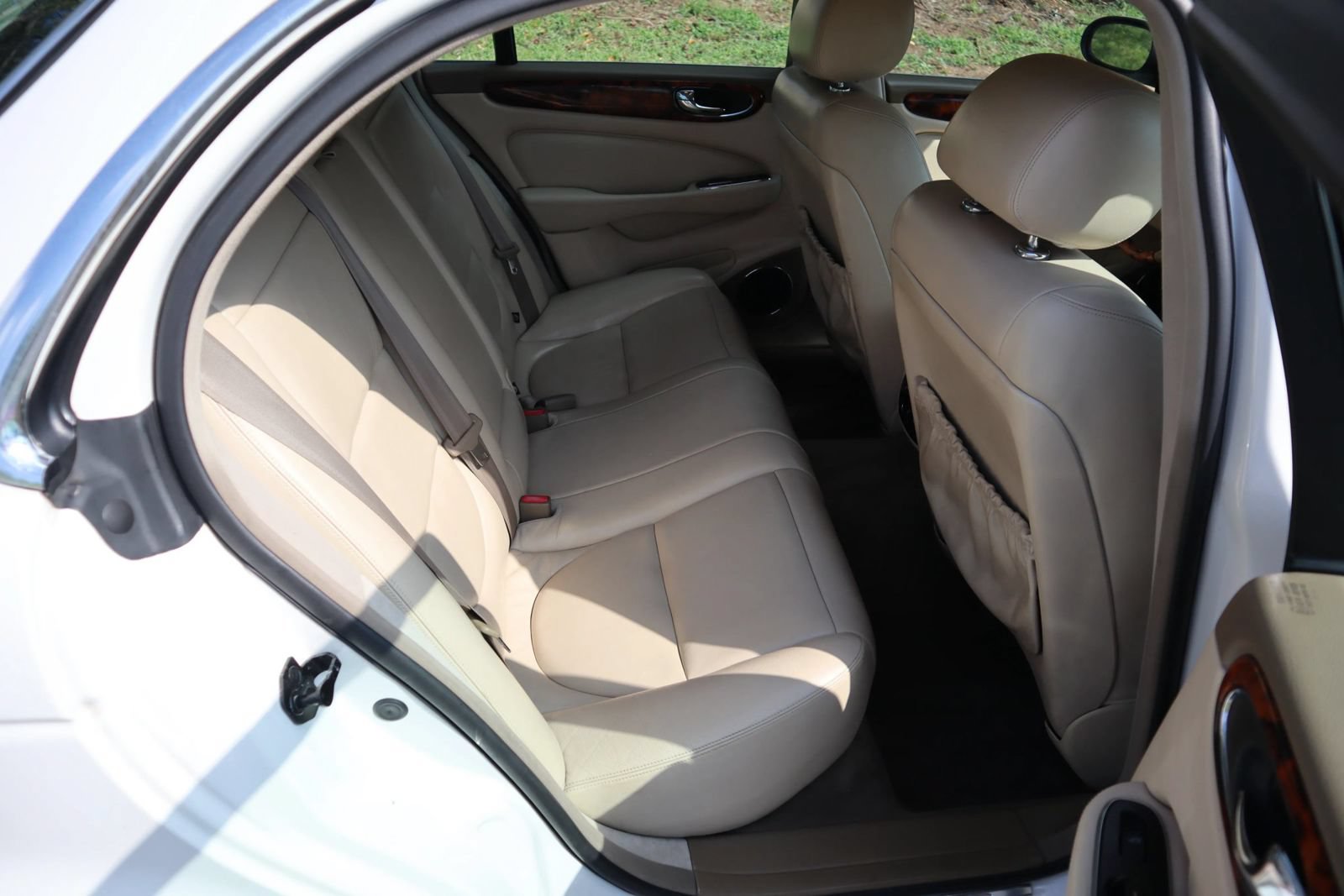 Used 2004 Jaguar XJ8 RWD image 19