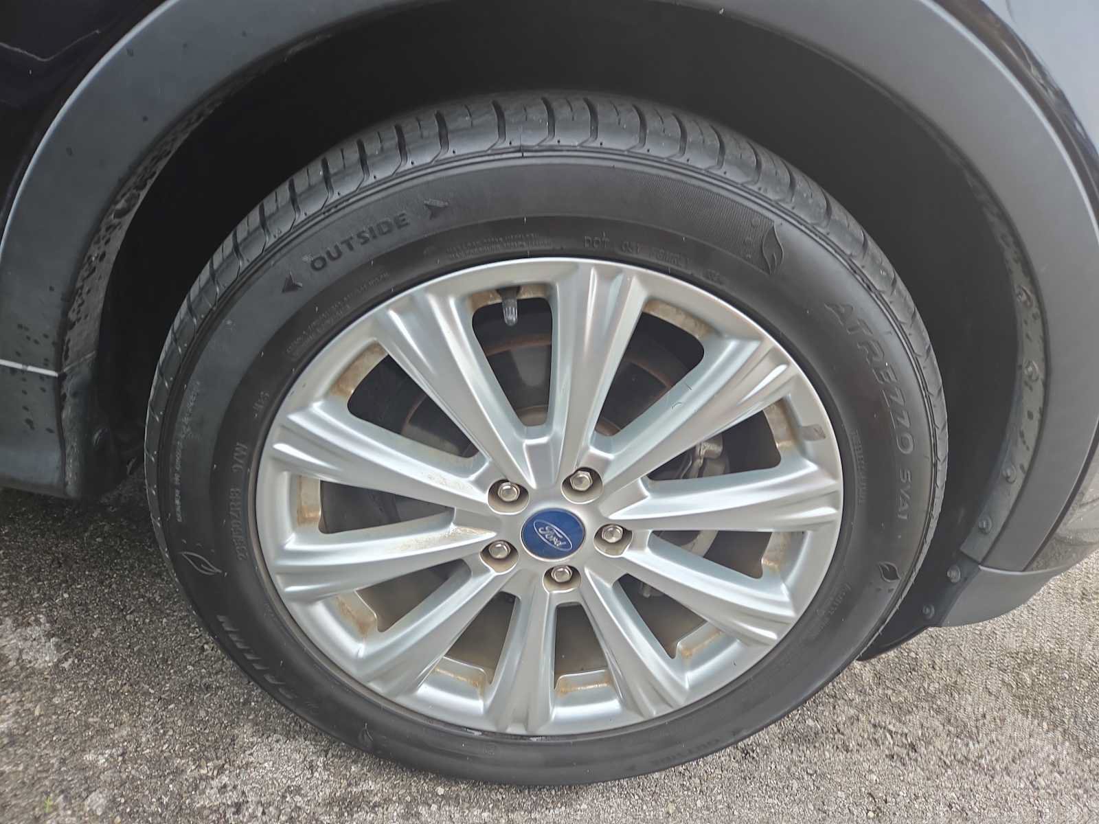Used 2019 Ford Escape SEL FWD image 9