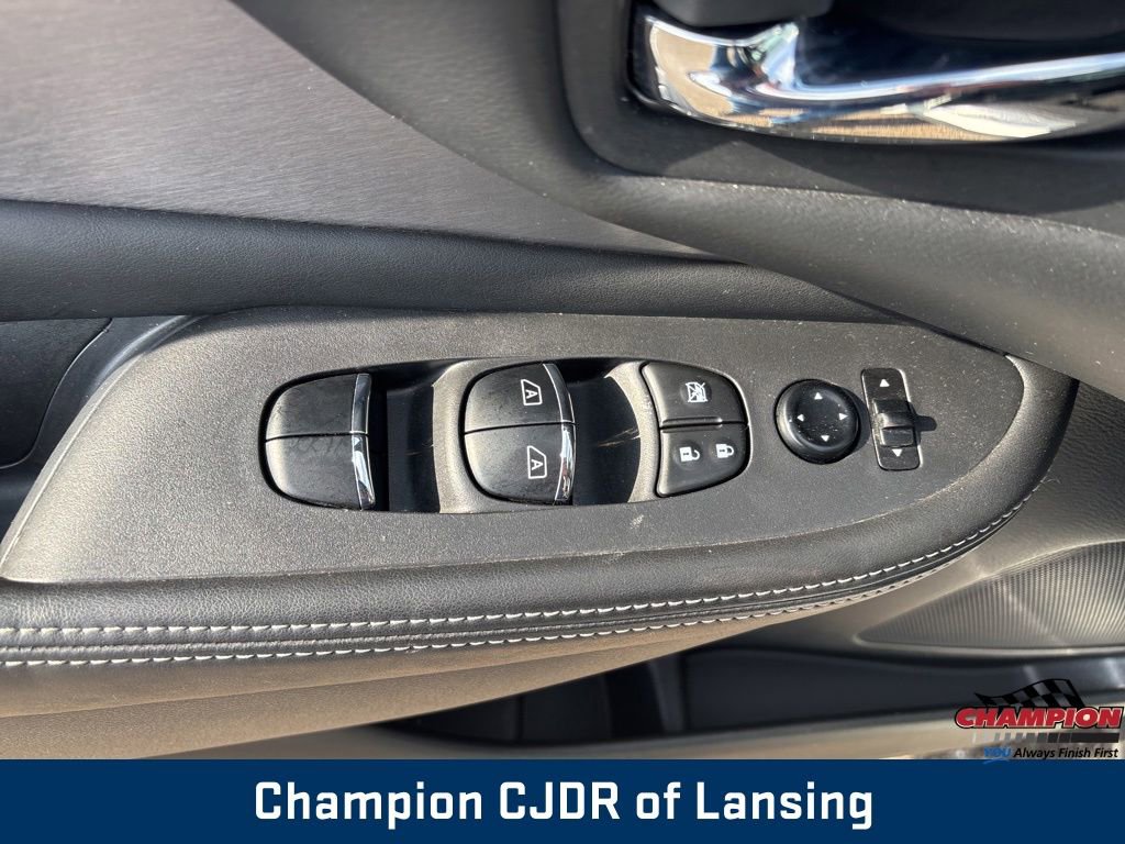 Used 2022 Nissan Murano SL AWD/4WD image 15