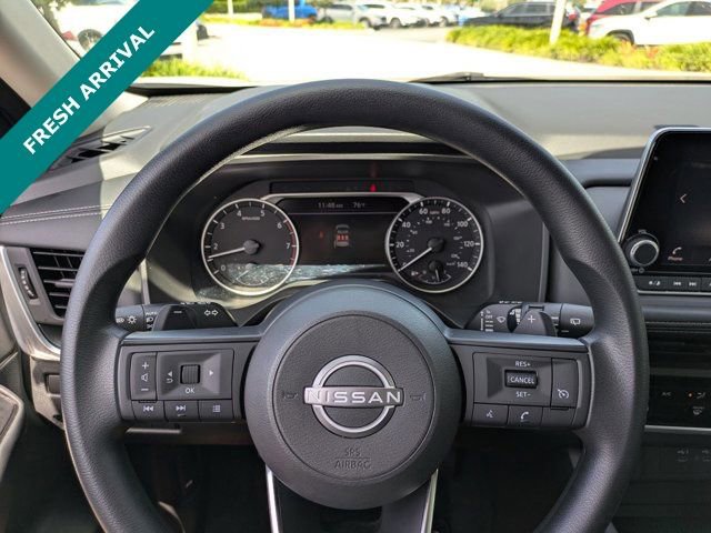 Used 2024 Nissan Rogue S image 22