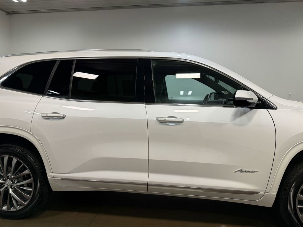 Used 2025 Buick Enclave Avenir w/ Super Cruise Package AWD/4WD image 31
