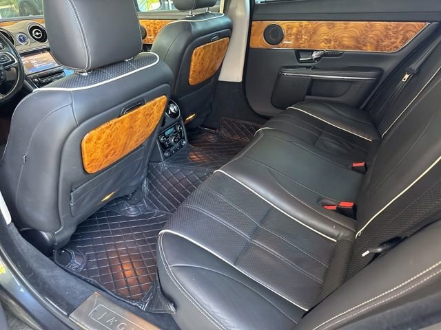Used 2011 Jaguar XJ L RWD image 6