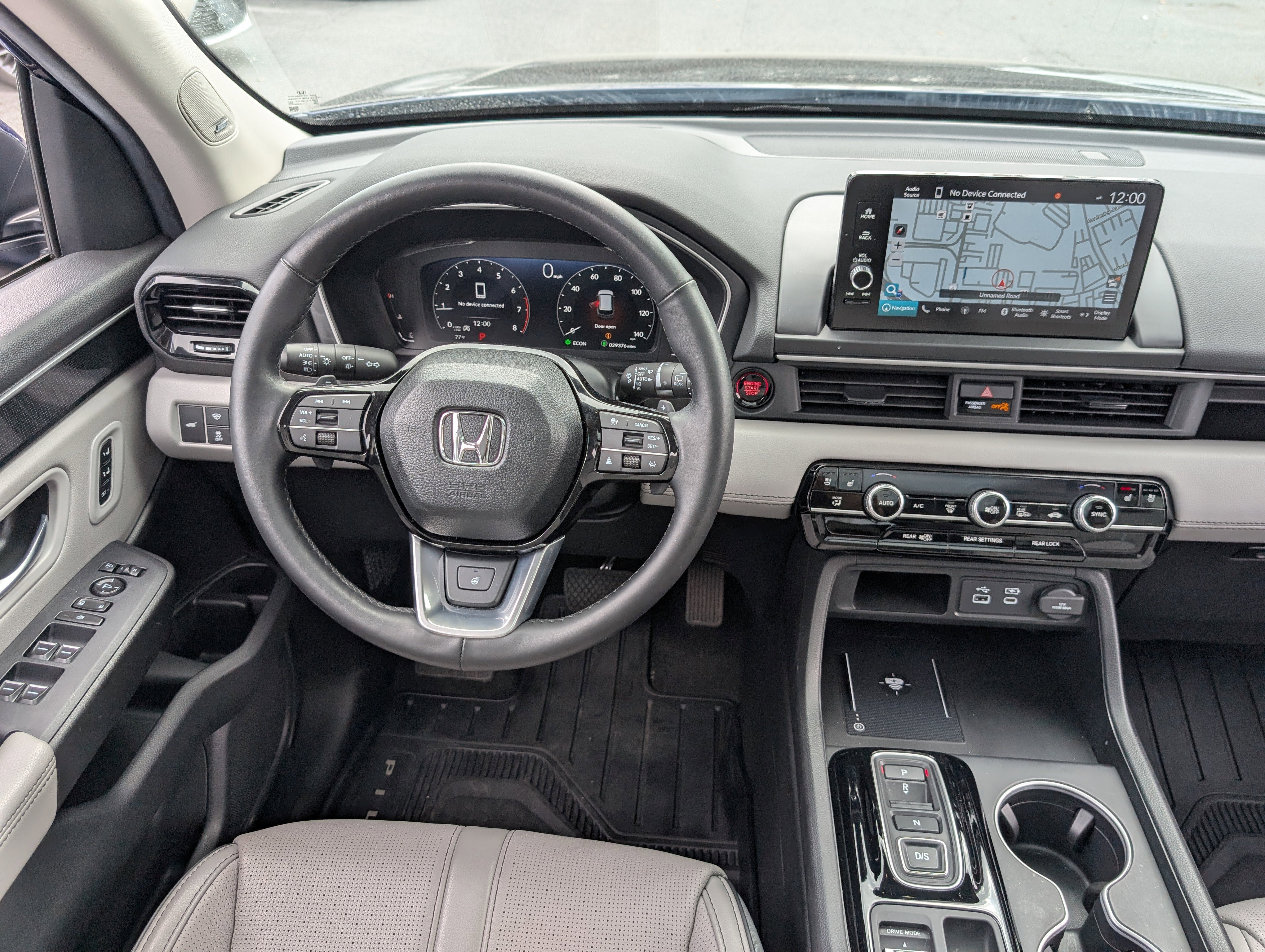 Used 2025 Honda Pilot Elite image 19