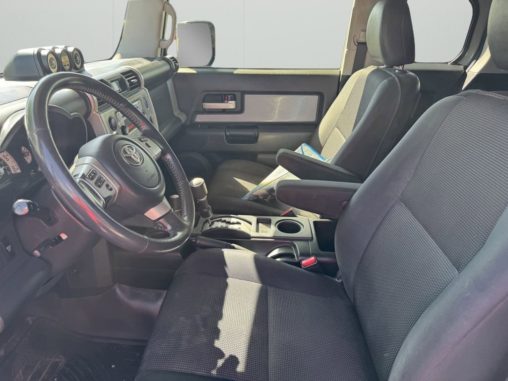 Used 2014 Toyota FJ Cruiser 4WD w/ Upgrade Package image 19