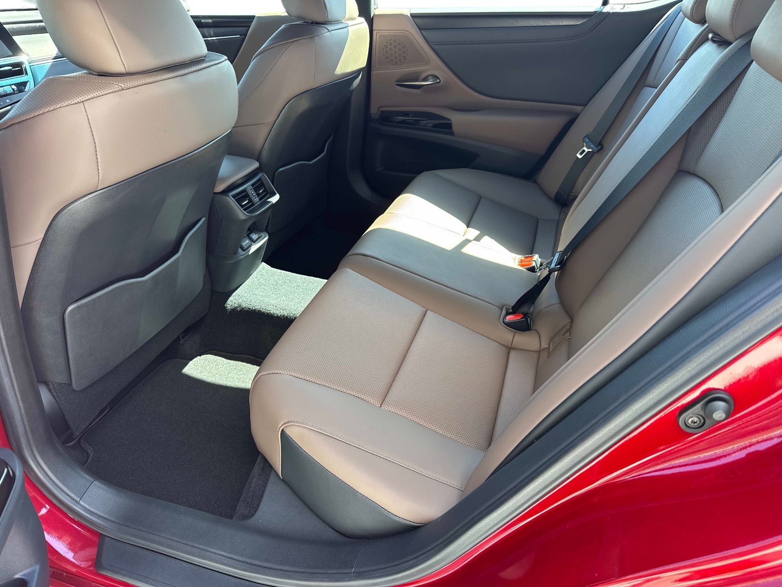 Certified 2025 Lexus ES 350 w/ Premium Package FWD image 13