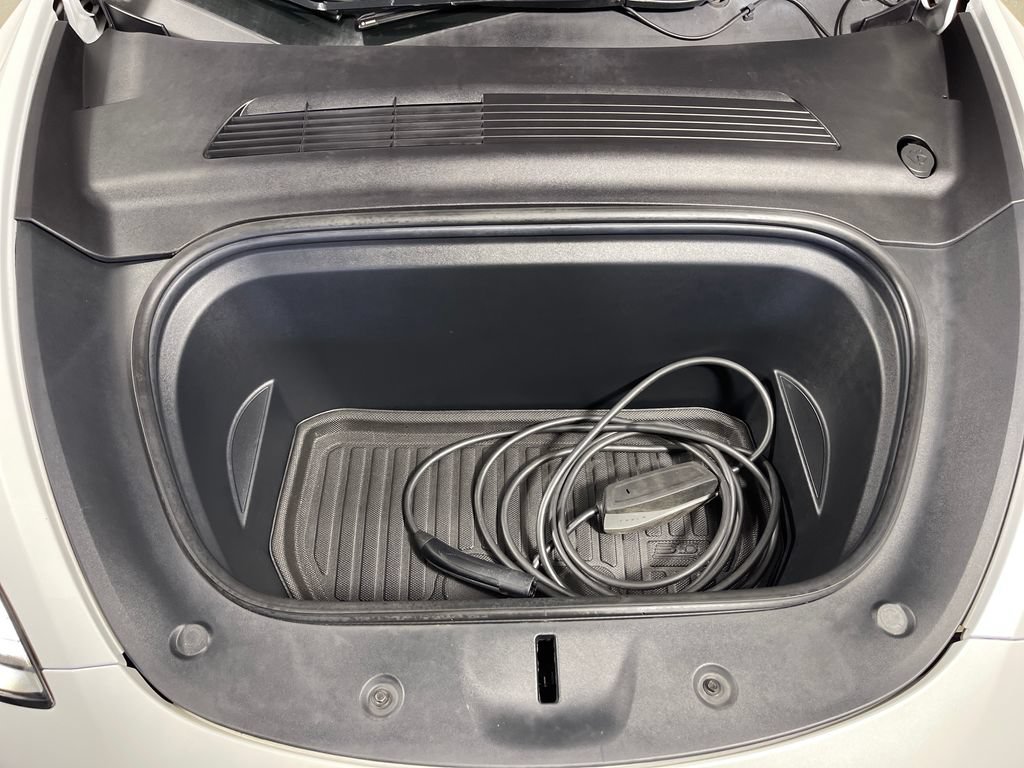 Used 2020 Tesla Model Y Performance AWD/4WD image 9