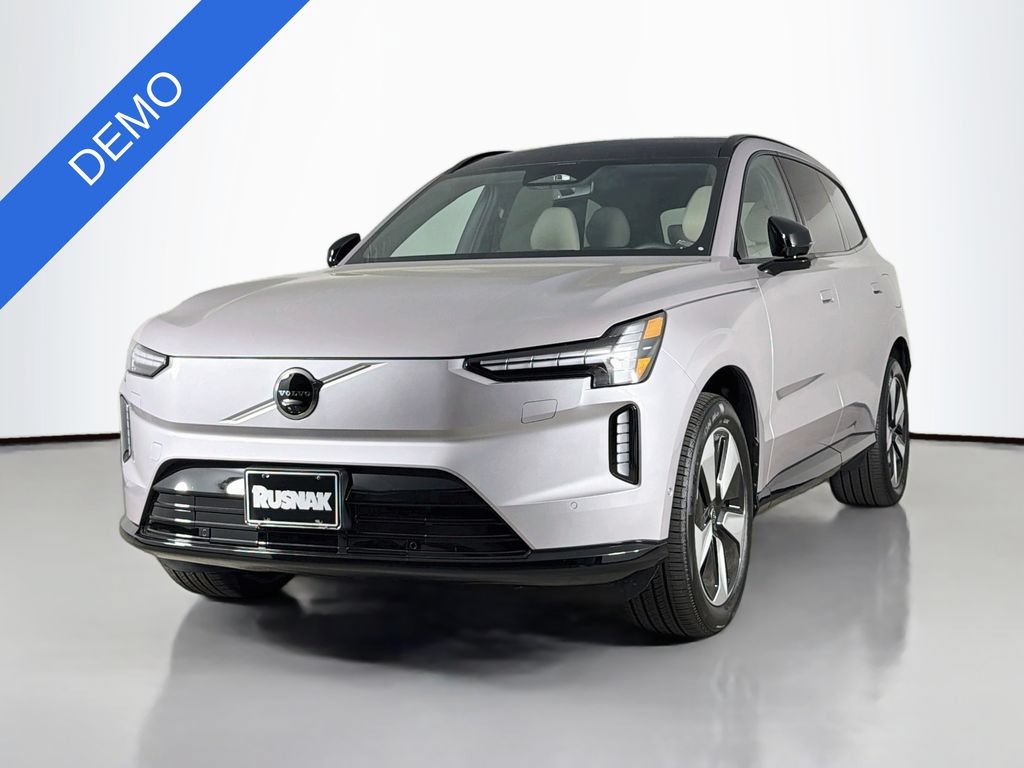 Used 2026 Volvo EX90 Plus RWD image 3