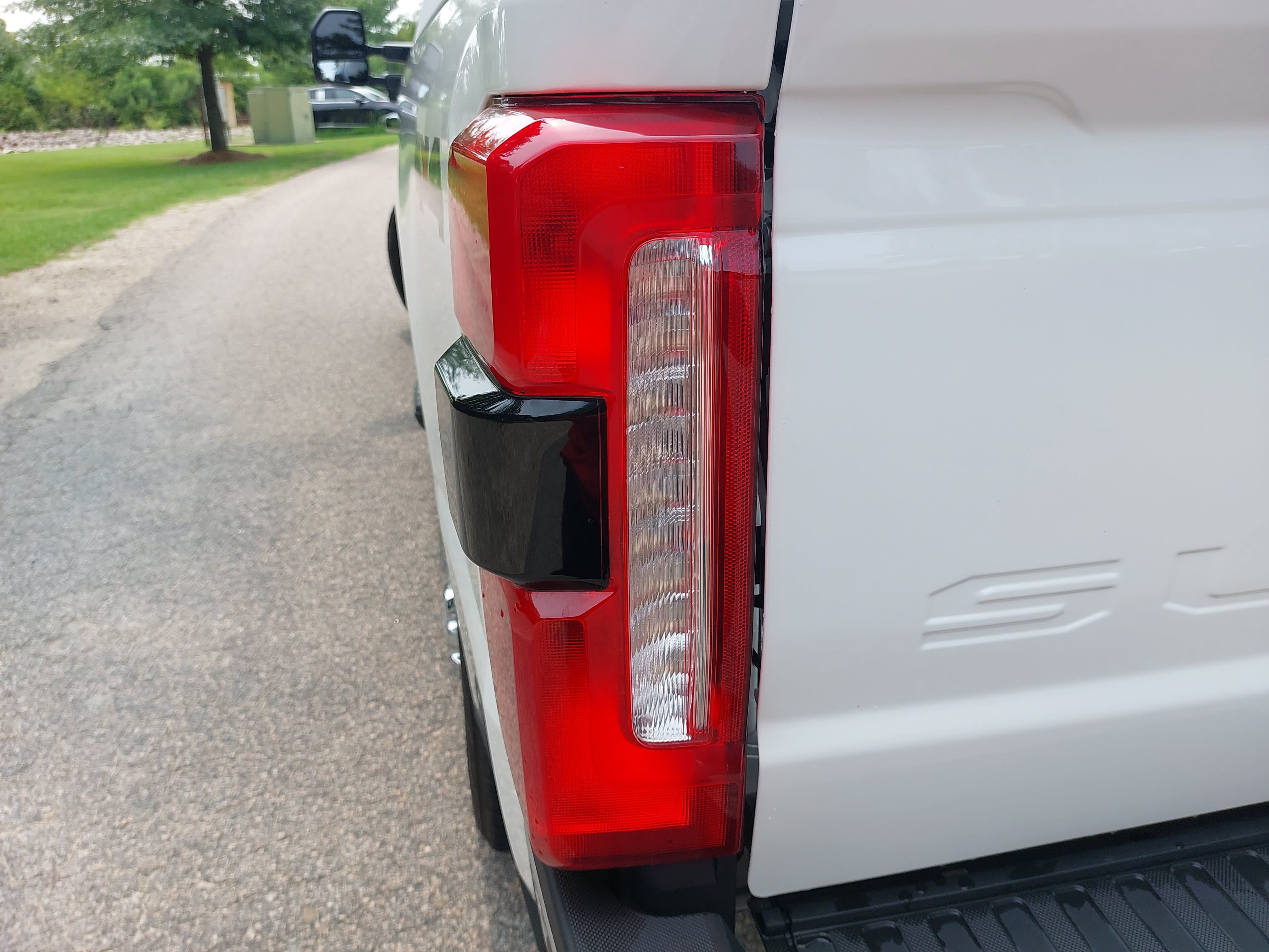 Used 2025 Ford F350 Lariat w/ Chrome Package AWD/4WD image 35