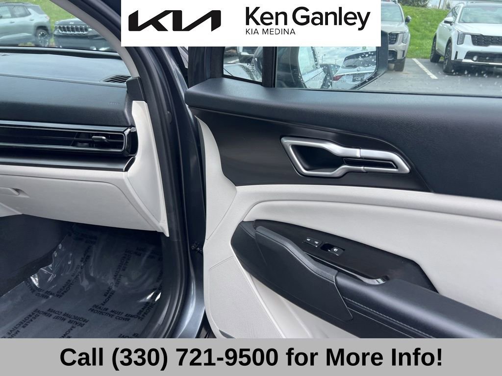 Certified 2023 Kia Sportage EX image 59