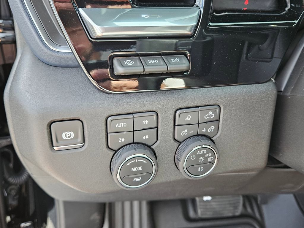 New 2025 Chevrolet Silverado 1500 High Country w/ Technology Package image 25