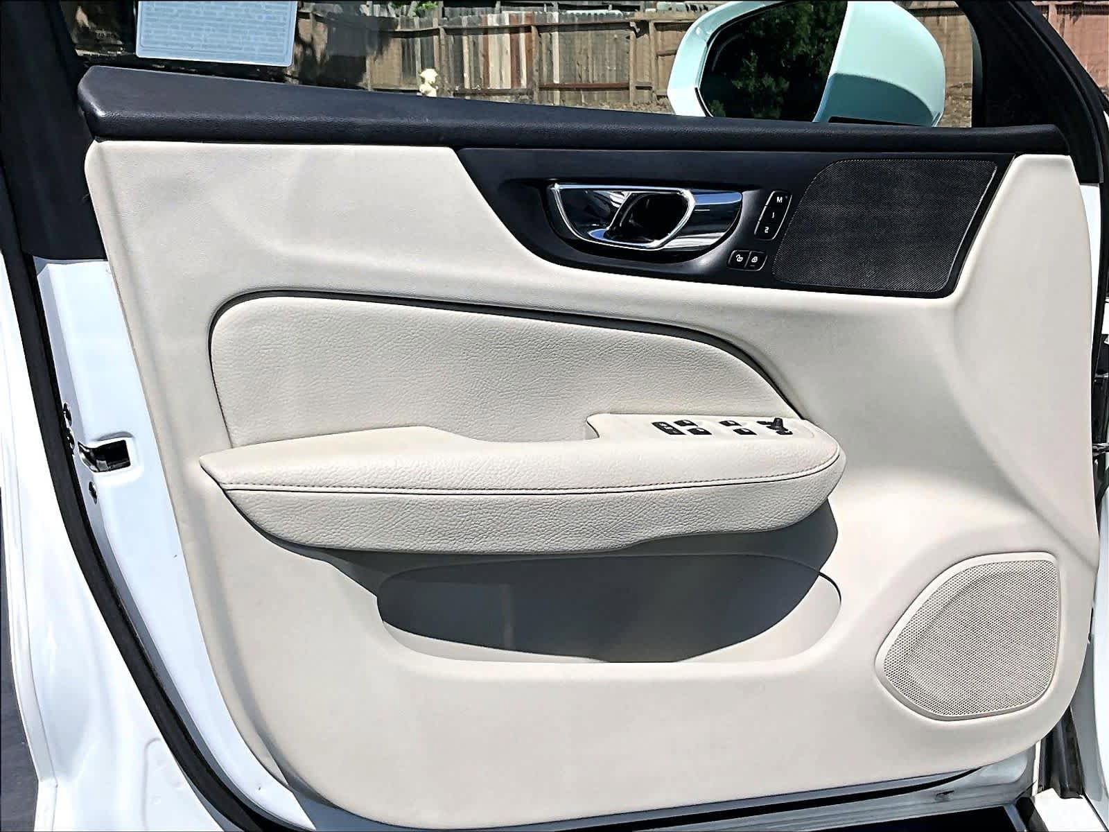 Used 2019 Volvo S60 T5 Momentum w/ Premium Package FWD image 26