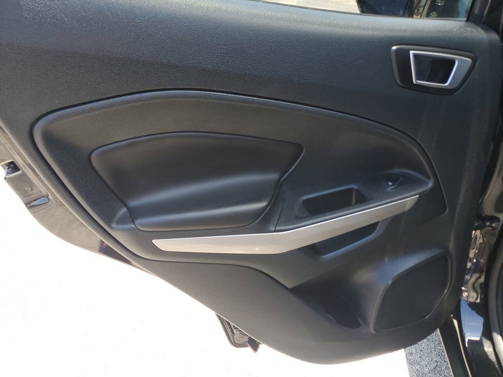 Used 2021 Ford EcoSport Titanium FWD image 11