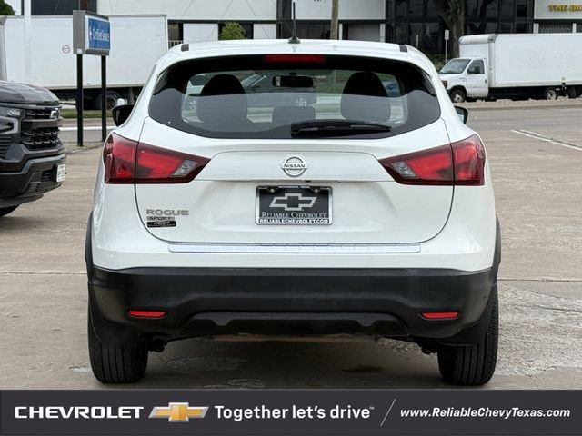 Used 2019 Nissan Rogue Sport S FWD image 7
