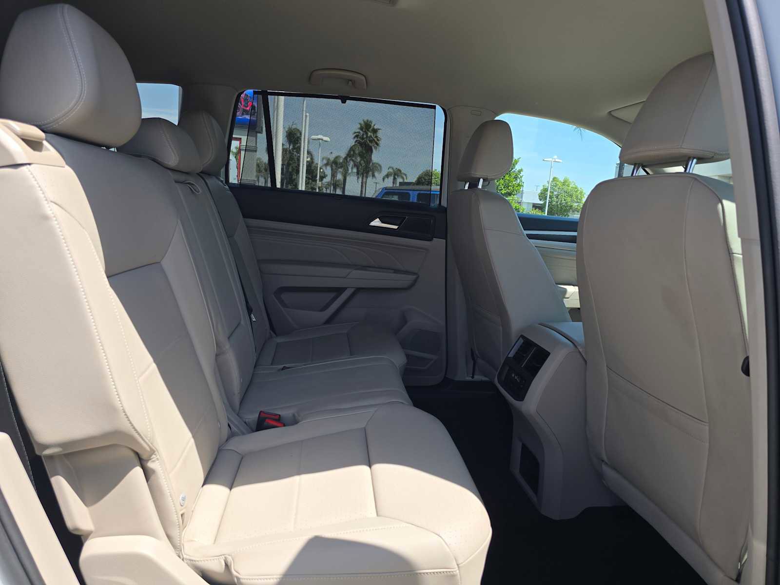 Used 2023 Volkswagen Atlas SE image 12