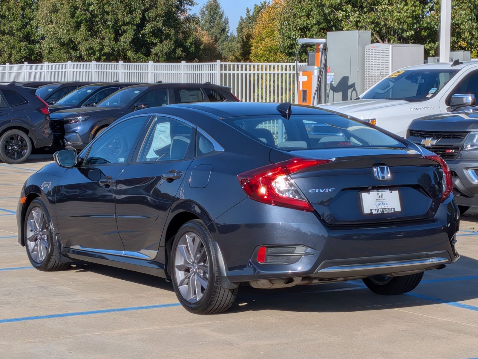 Used 2019 Honda Civic EX image 8