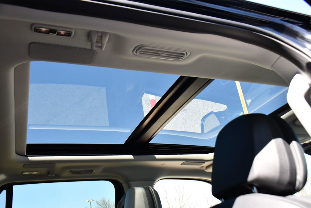 New 2026 Lincoln Navigator Reserve AWD/4WD image 17