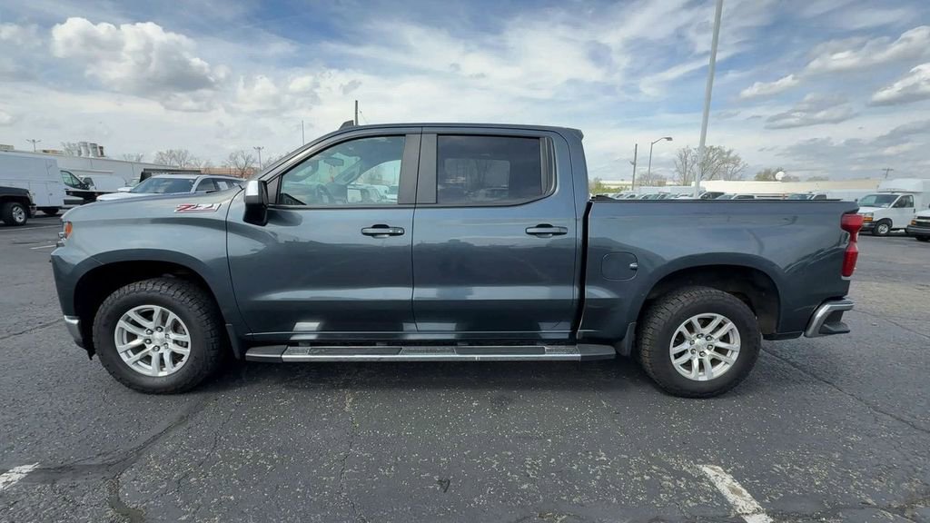 Used 2021 Chevrolet Silverado 1500 LT w/ Diesel Off-Road Package AWD/4WD image 5