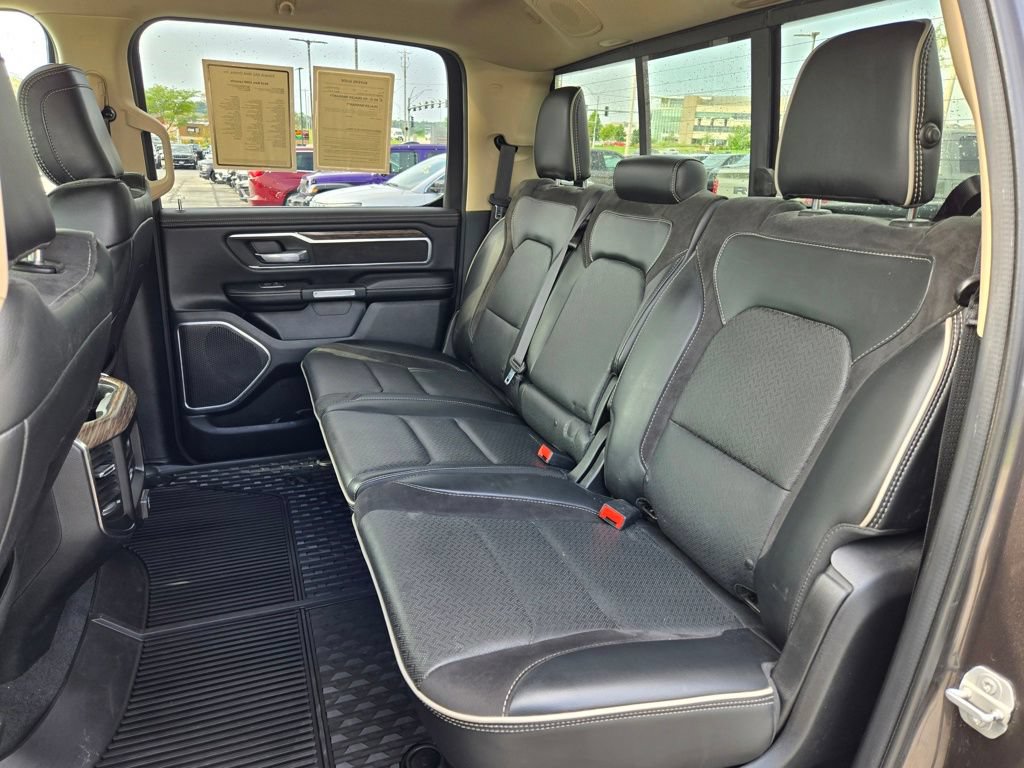 Used 2019 RAM 1500 Laramie AWD/4WD image 30