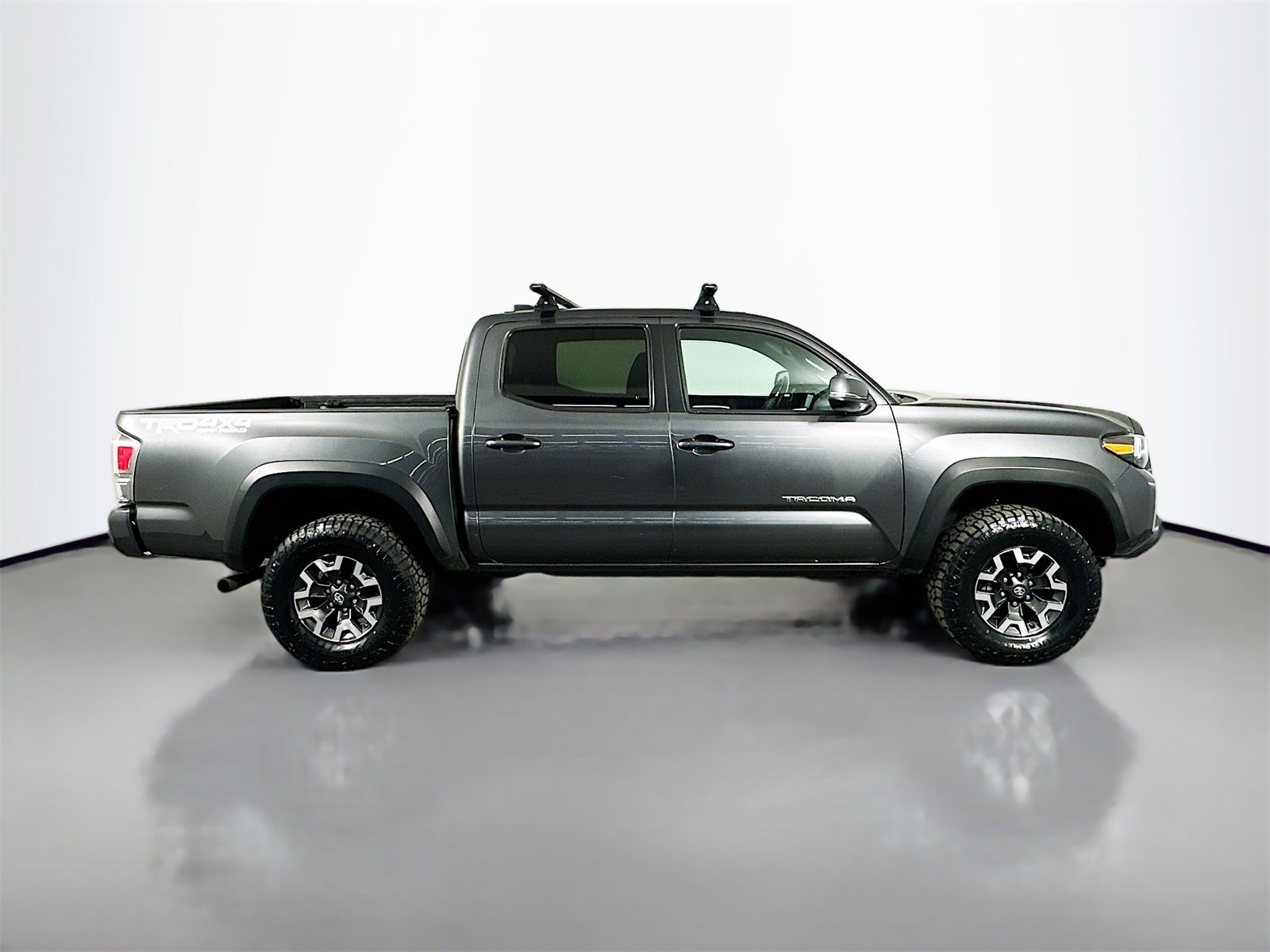 Certified 2020 Toyota Tacoma TRD Off-Road image 8