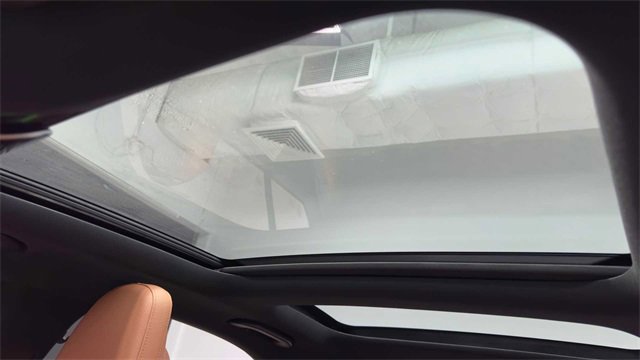 Used 2023 Mercedes-Benz C 300 Sedan image 33