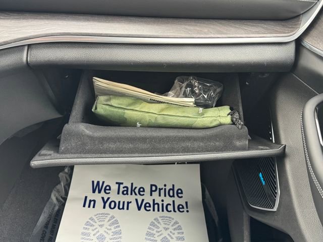 Used 2021 Jeep Grand Cherokee L Overland w/ Luxury Tech Group IV image 25