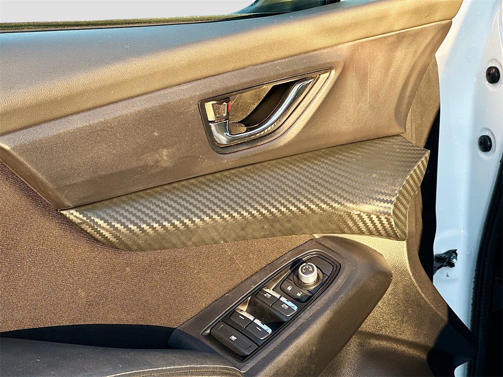 Used 2023 Subaru Ascent Premium w/ Convenience Package image 17