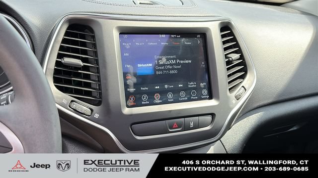 Used 2022 Jeep Cherokee Latitude Lux w/ Sun & Sound Group AWD/4WD image 16