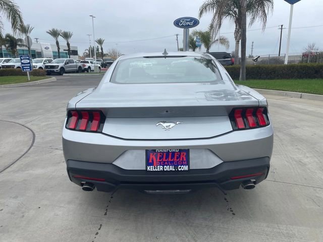 New 2026 Ford Mustang Coupe image 4