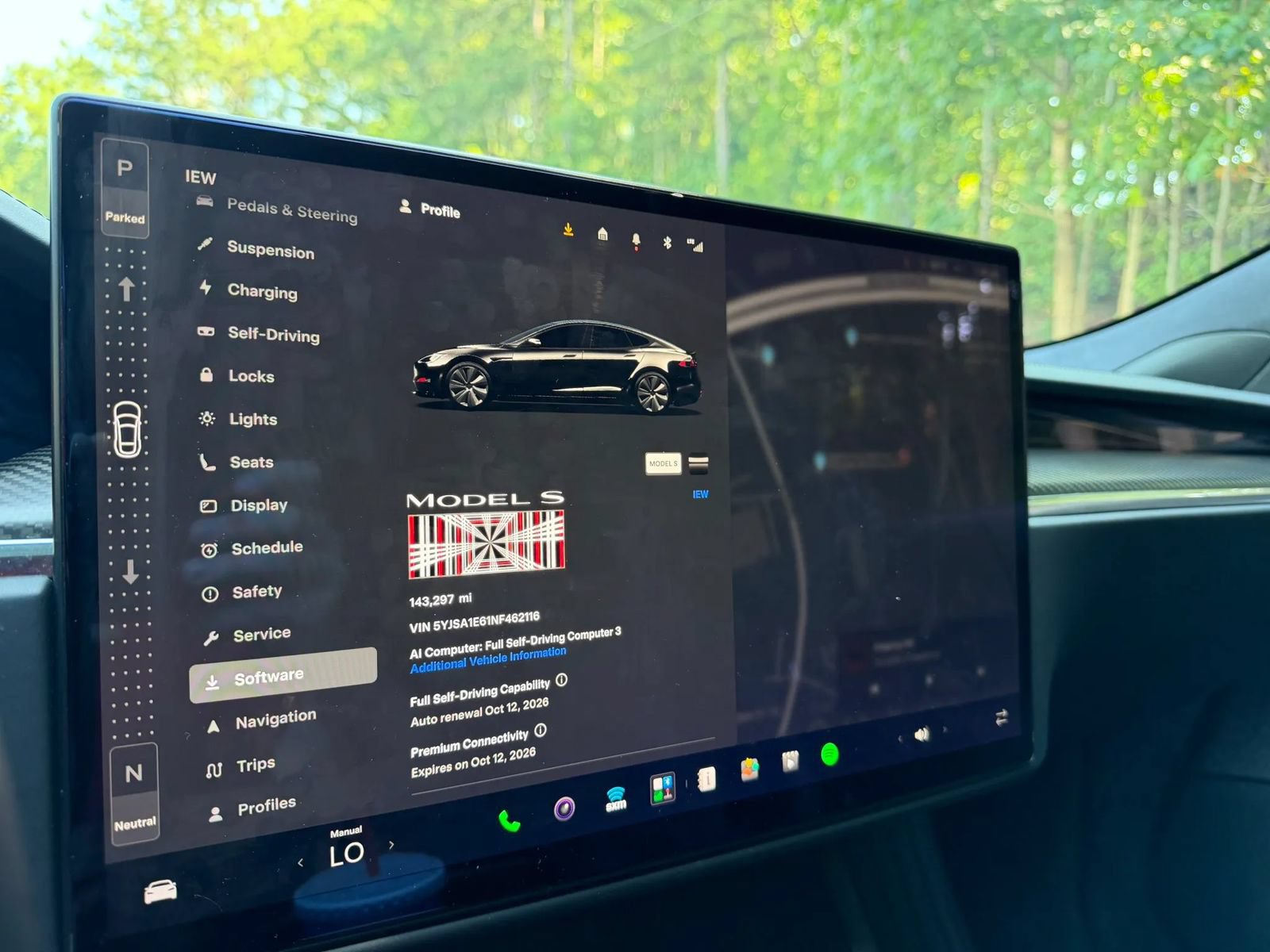Used 2022 Tesla Model S Plaid AWD/4WD image 34