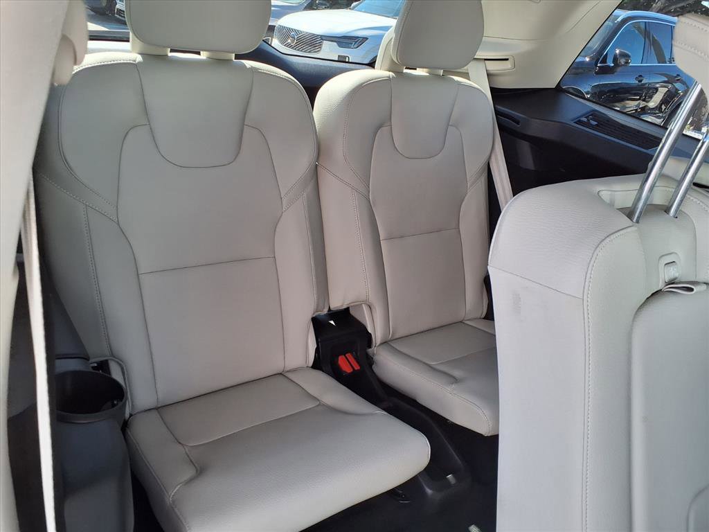 Certified 2024 Volvo XC90 B6 Plus image 16