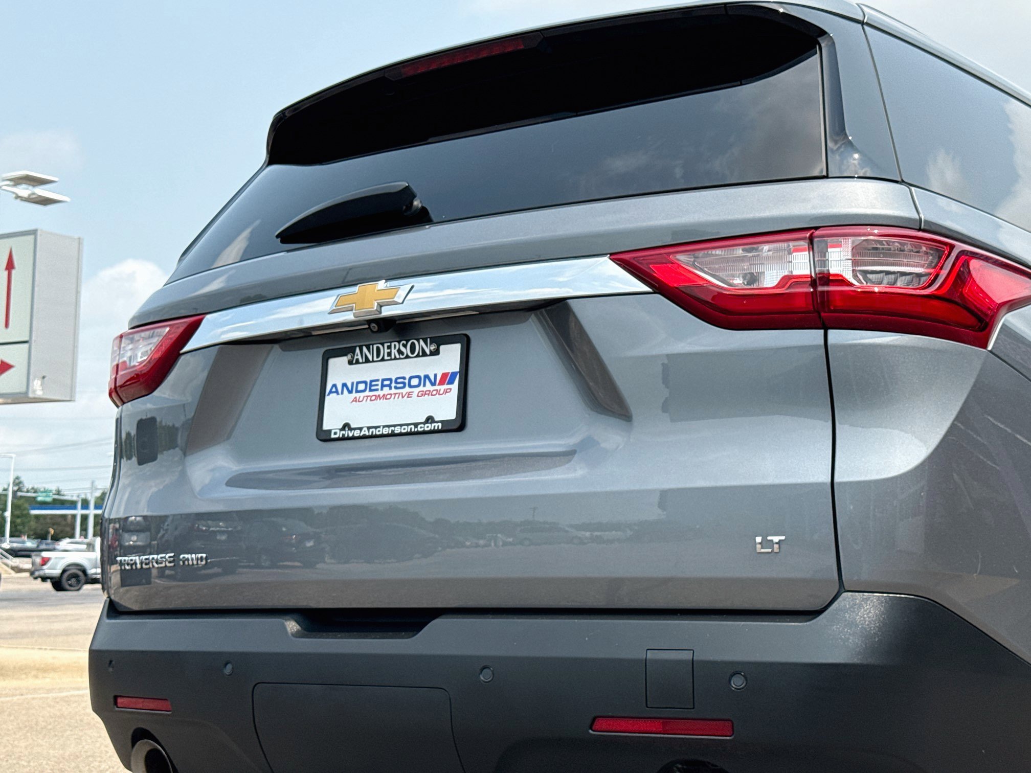 Used 2021 Chevrolet Traverse LT w/ LPO, Floor Liner Package AWD/4WD image 6