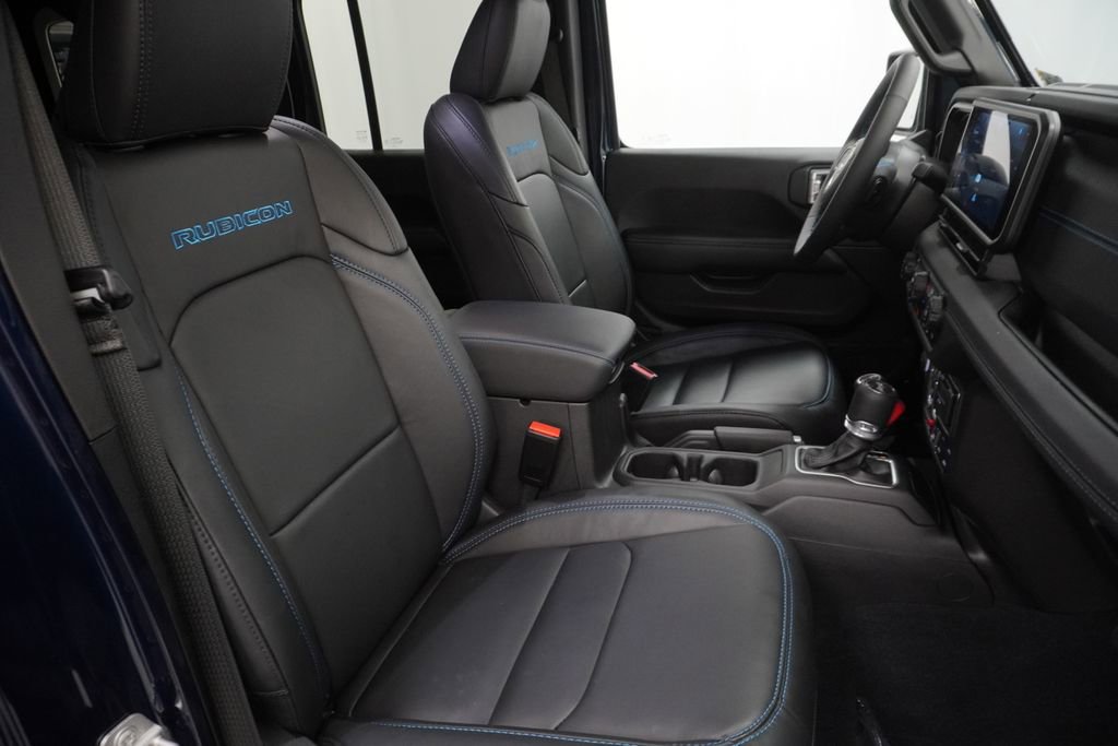 Used 2025 Jeep Wrangler Unlimited Rubicon 4xe AWD/4WD image 49