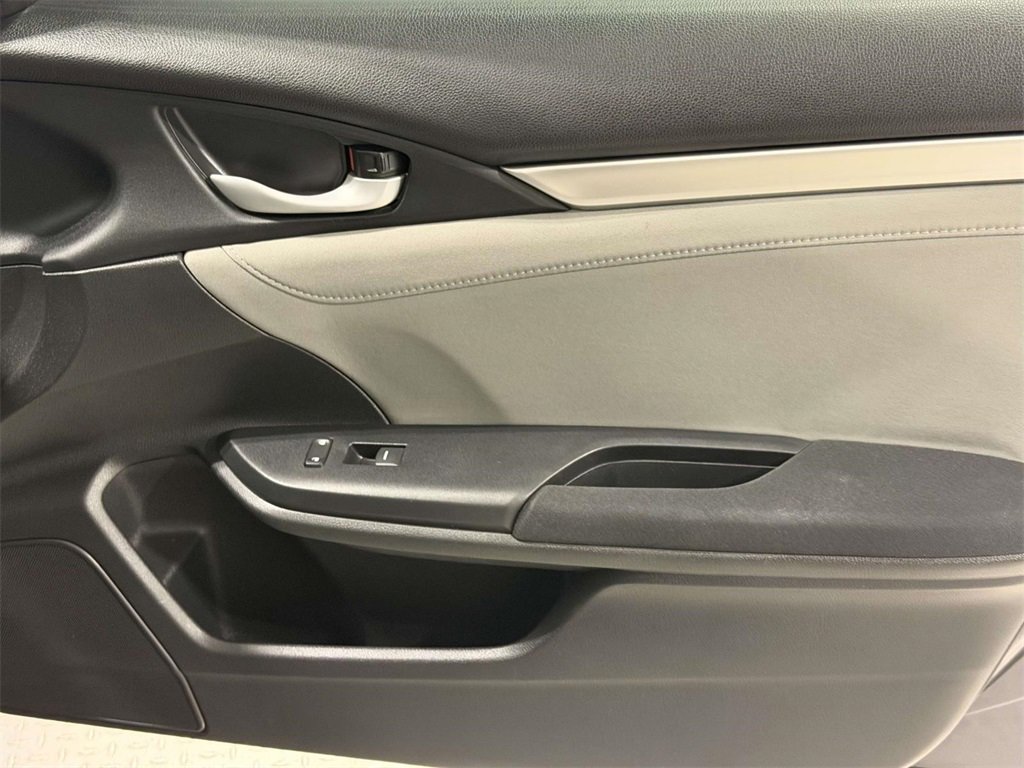 Used 2016 Honda Civic EX image 9