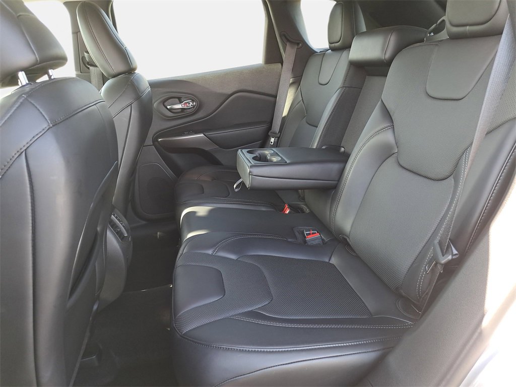 Used 2020 Jeep Cherokee Limited image 15