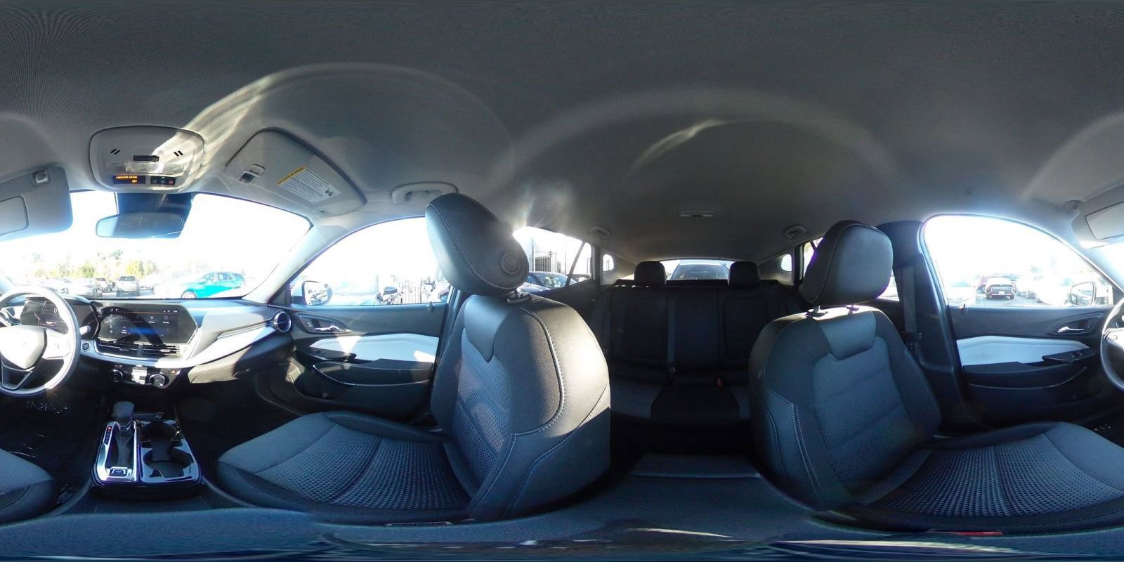 Used 2025 Chevrolet Trax LT image 40