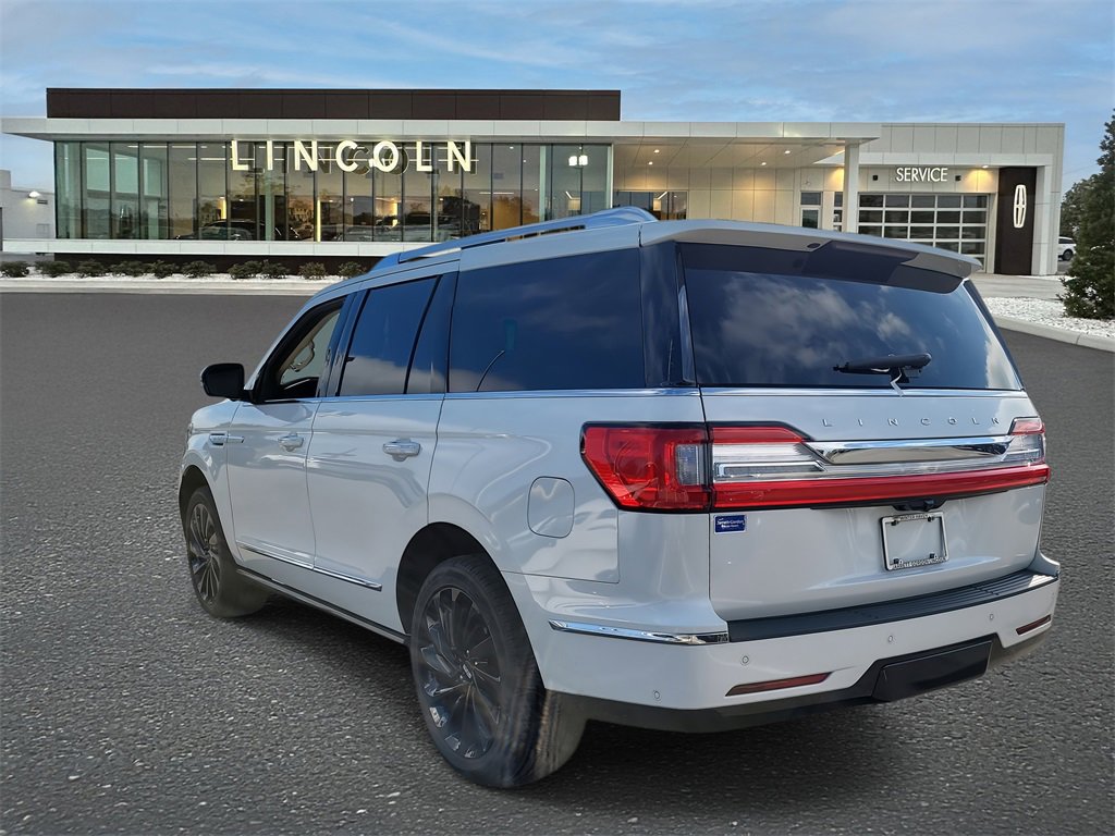 Used 2021 Lincoln Navigator Reserve image 3