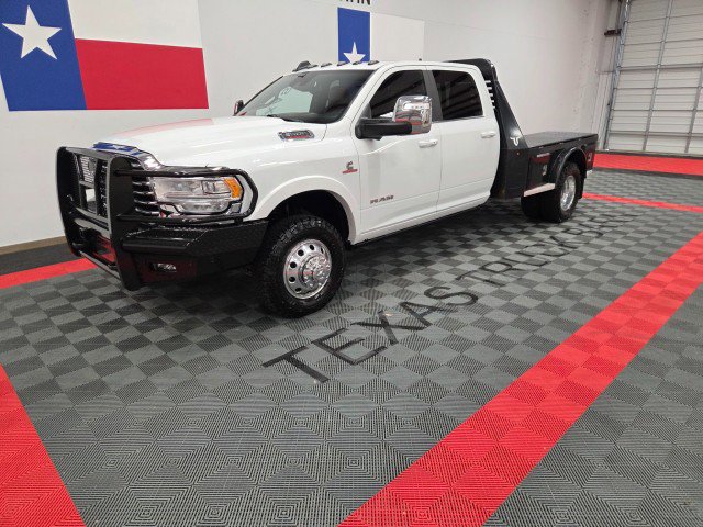 Used 2024 RAM 3500 Limited w/ Safety Group image 3