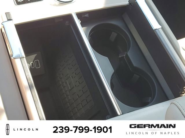 New 2026 Lincoln Navigator Reserve w/ Jet Appearance Package image 31
