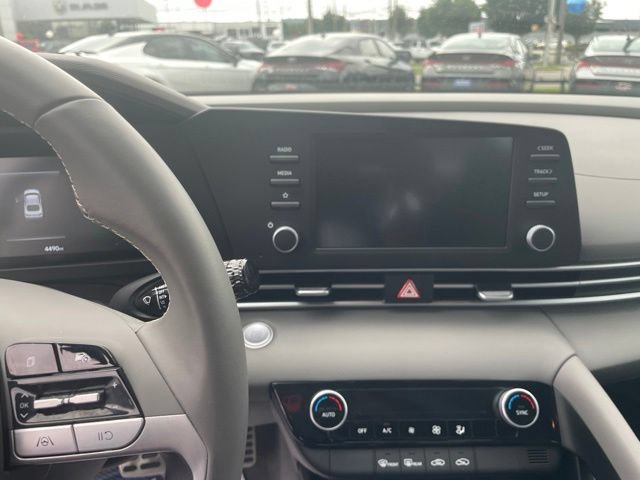Certified 2025 Hyundai Elantra Sport w/ Cargo Package FWD image 20